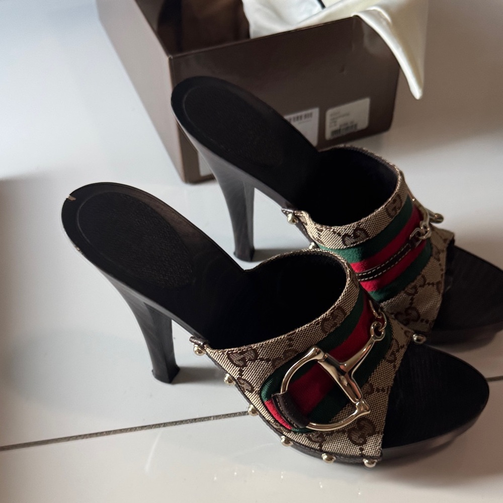 Gucci Women's Black and Brown Heeled Mules - Picture 3 of 8